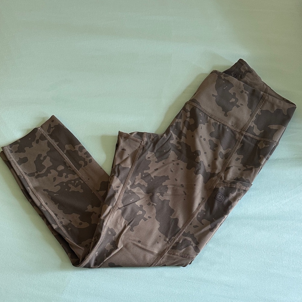 EUC - 5.11 Camo Print Leggings